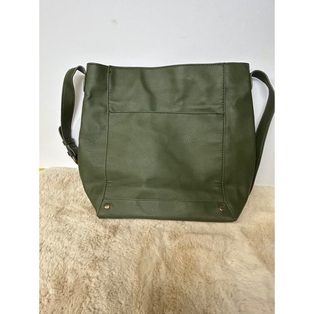 Universal Thread Olive Green Faux Leather Crossbody Bag Adjustable Strap Pocket